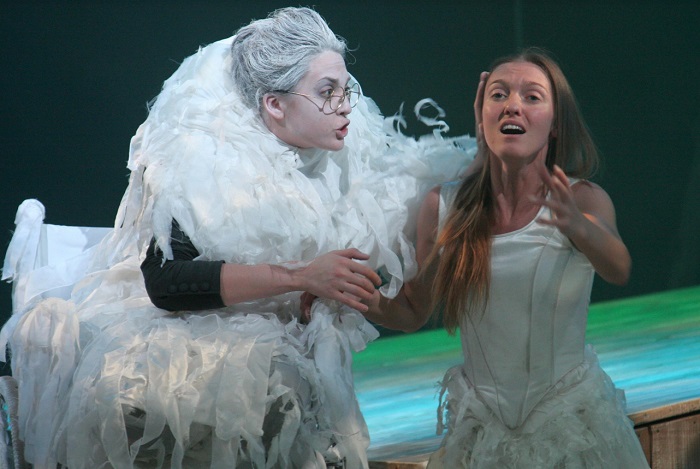 Уршула Малка на сцене