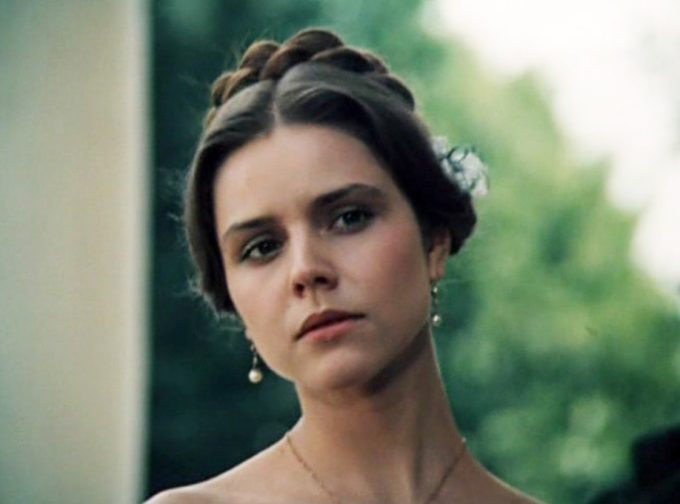 Кадр из фильма «Дубровский», где снималась Марина Зудина.