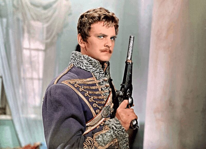 Юрий Яковлев в образе поручика Ржевского в знаменитой «Гусарской балладе» (1962).