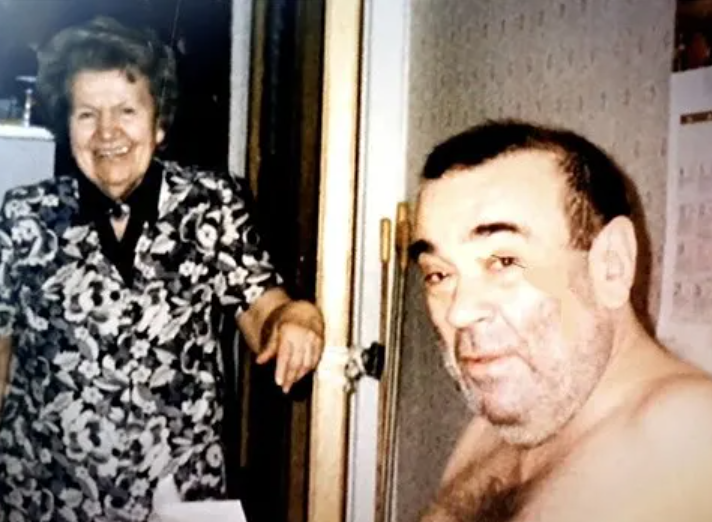 Нина Сазонова и её сын Михаил, в чьих отношениях было много боли и разочарований.