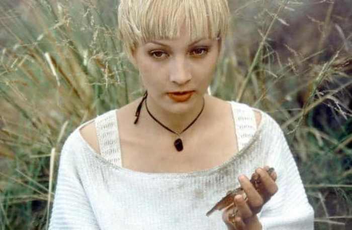 Ксения Качалина в фильме «Тот, кто нежнее», 1996 год
