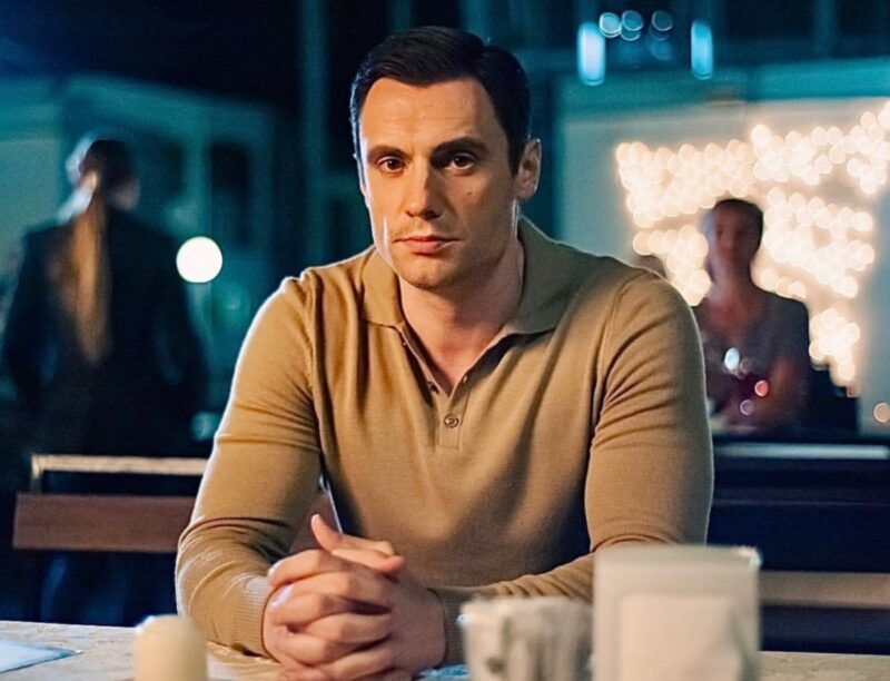 «Да ладно, расслабься, это я»: как слова деда-оперника и «пятидневка» закалили Всеволода Болдина, а Брюс Ли открыл ему путь к сцене