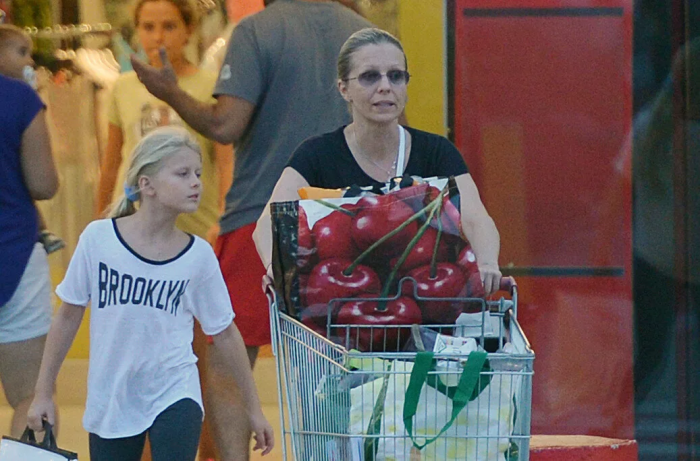 «Материнство — это вызов»: как 40-летняя Наталья Ветлицкая сбежала в Испанию, чтобы спасти дочь