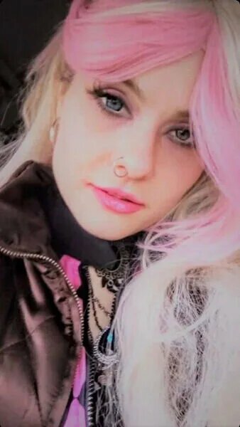 «Зачем спустя столько лет?»: как дочь Александра Малинина, брошенная матерью в 41 год, нашла счастье с фермером