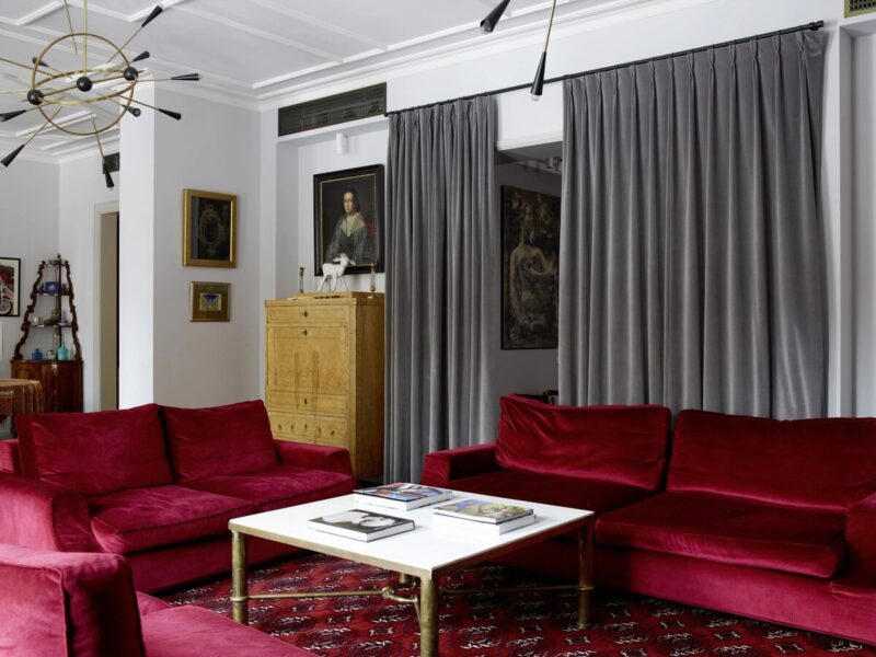 Творческая мастерская Александры, где рождаются новые идеи. Фото: Аптон Саймон.