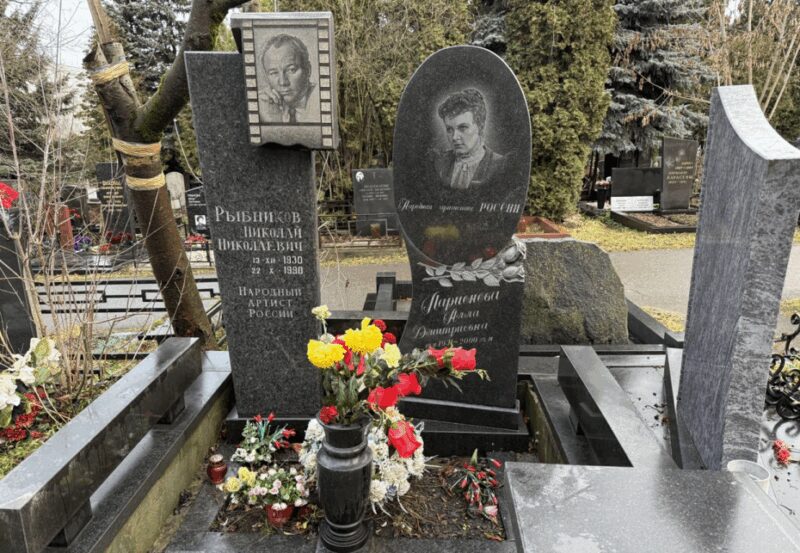 «Я не дала ему всё, что могла бы дать…»: почему Алла Ларионова 10 лет жила с чувством вины после смерти 59-летнего Николая Рыбникова