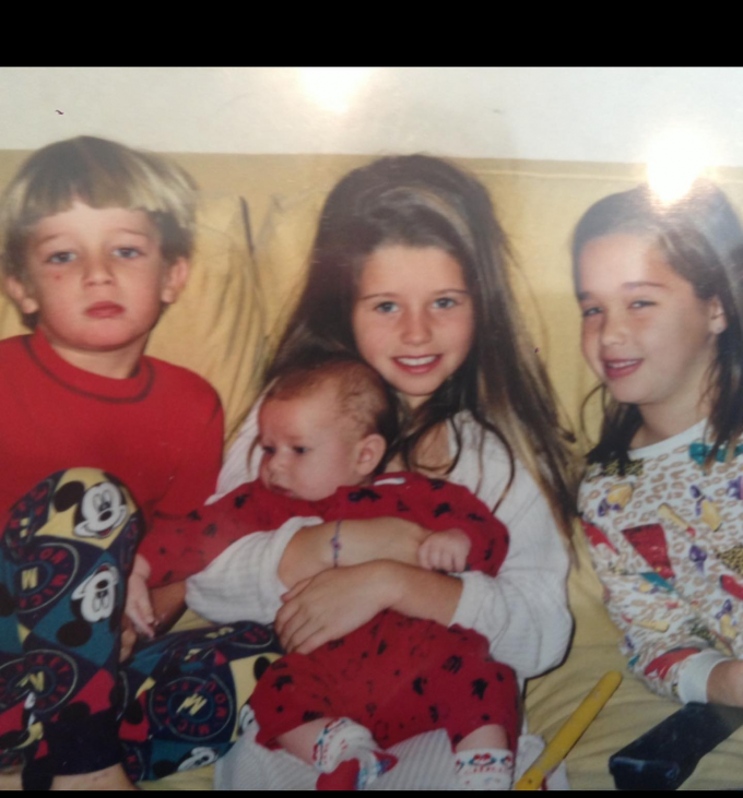 Патрик Шварценеггер с сестрами и братом.