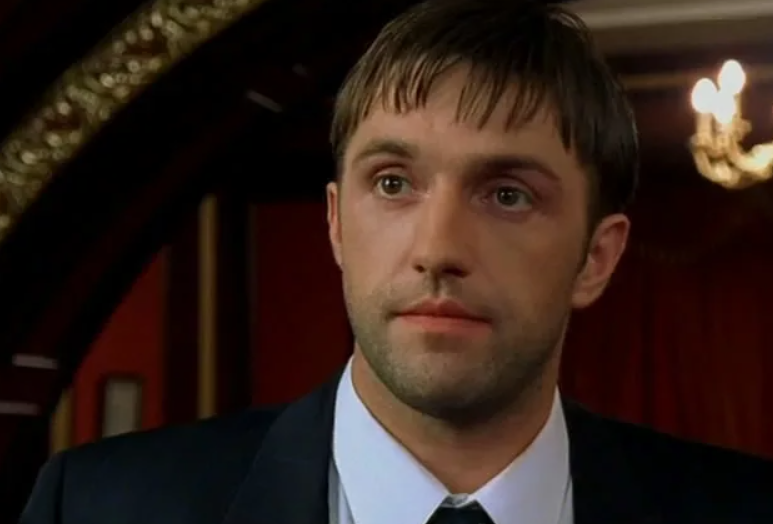 Роль Фила в «Бригаде» стала для Вдовиченкова настоящим прорывом.