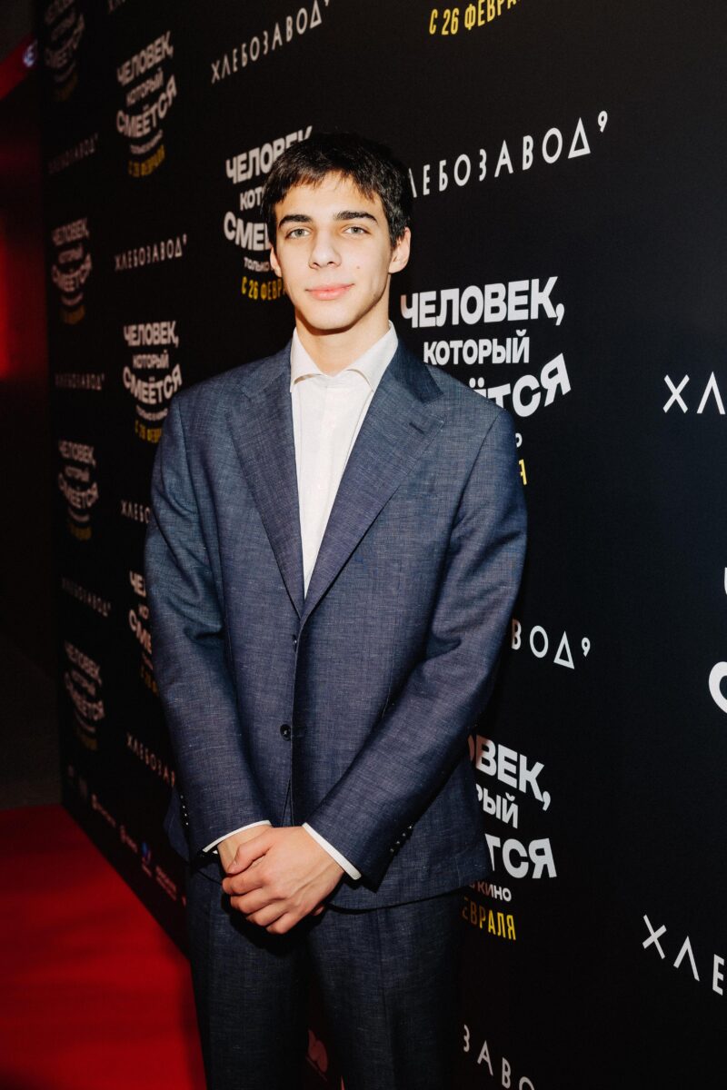 Скандальный развод и 7 детей: Цыганов вывел сына в кино