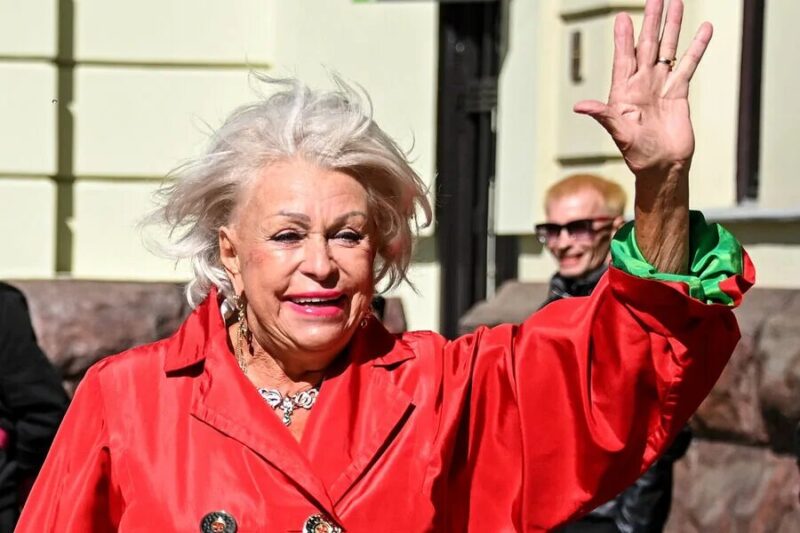 «Бриллианты и шик — в прошлом»: 77-летняя Людмила Поргина ушла из театра и перебралась в Дубай, но «женой Коли» быть не перестала