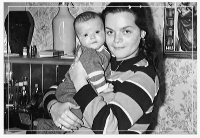 Лариса Долина с маленькой Ангелиной, пережившей непростые первые месяцы жизни.