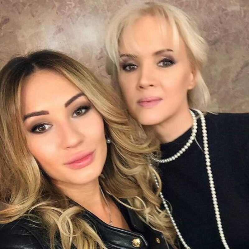 «Единственная официальная жена — не значит любовь всей жизни»: как сложилась судьба Елены Стебеневой, брошенной Александром Серовым после 19 лет брака