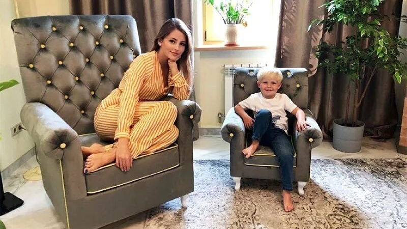 Рабочая зона кухни, где натуральные материалы создают ощущение тепла.