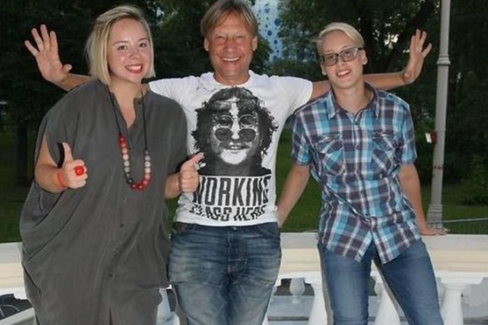 Дмитрий Харатьян с дочерью и сыном