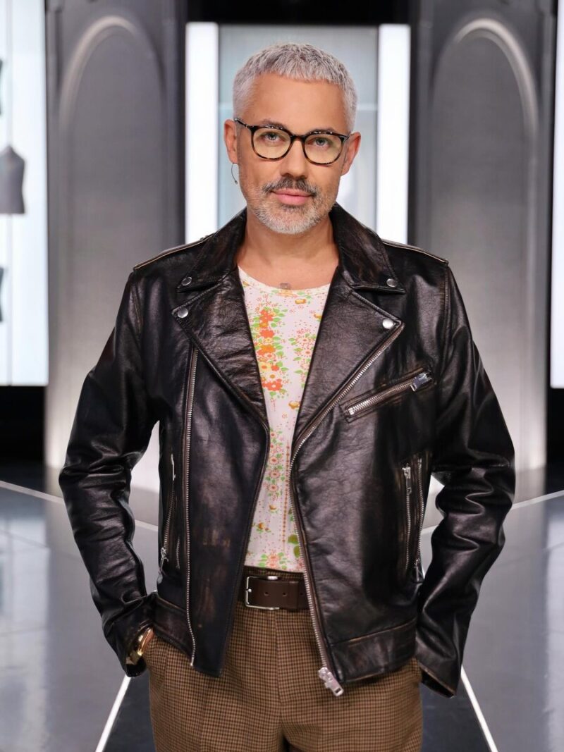 «Стилистом будь, но скажем, что журналист»: как Александр Рогов в 44 года стал главным модником страны, но так и не женился