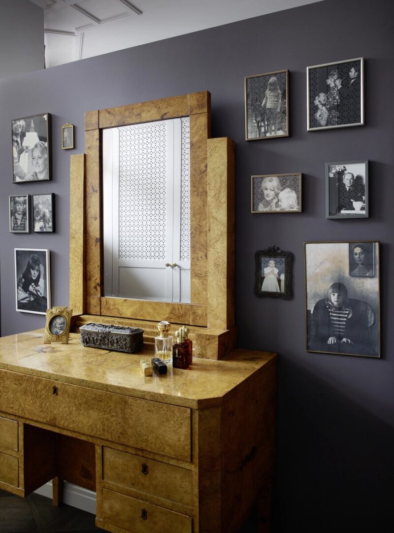 Общий вид комнаты с элементами узбекского иката. Фото: Аптон Саймон.