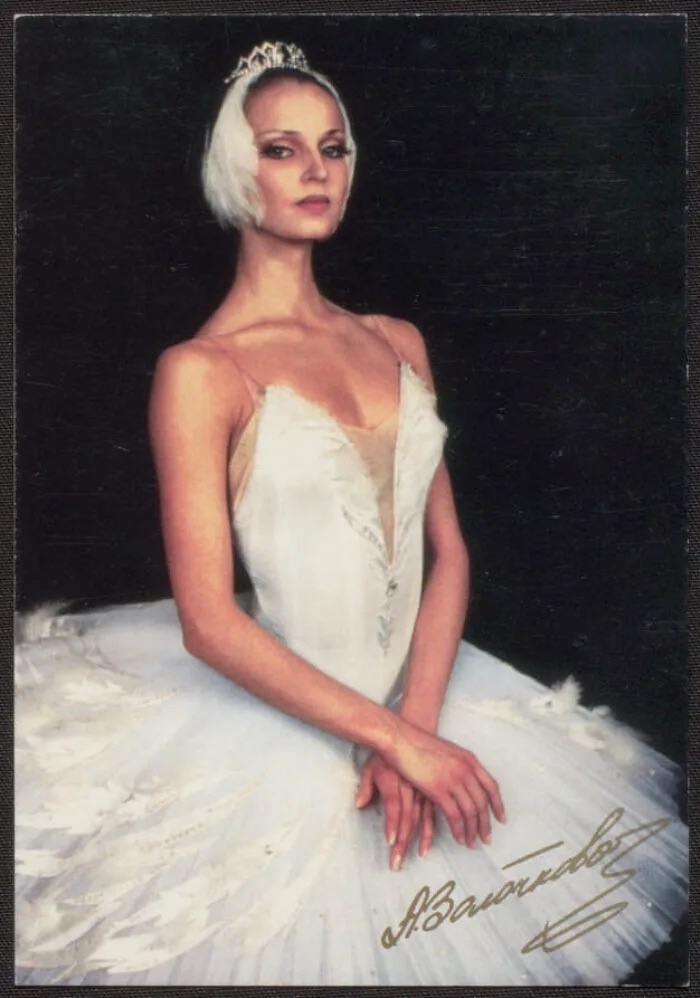 «Я давно вписала свое имя в историю»: как 48-летняя Волочкова из петербургской аристократки превратилась в звезду скандалов