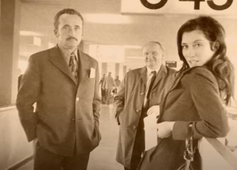 Ирина Мирошниченко вышла замуж за литовского режиссёра Витаутаса Жалакявичюса.