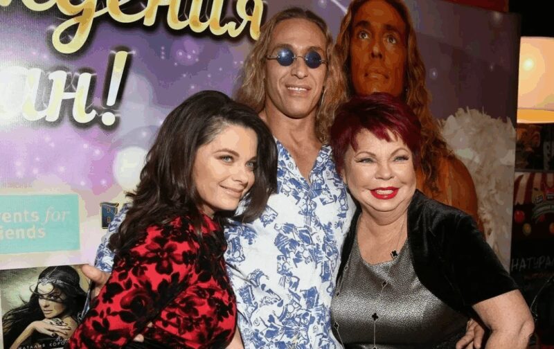 «Шалман на шее»: почему 50-летняя Королёва тянет на себе всю семью, а «подруга» Кудрявцева подливает масла в огонь?