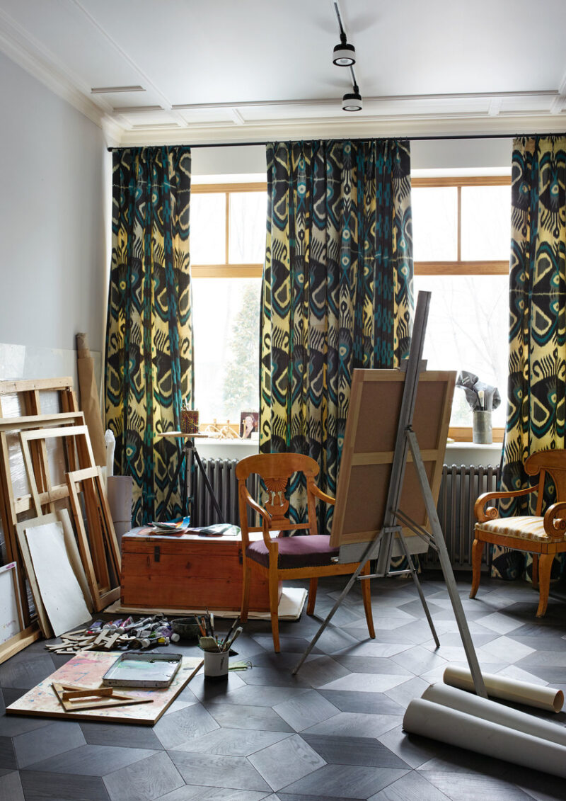 Бесценный портрет кисти Венецианова, подарок от бабушки. Фото: Аптон Саймон.