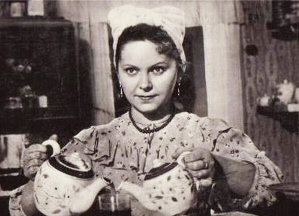 Вера Орлова в фильме «Солдат Иван Бровкин», 1955 год.