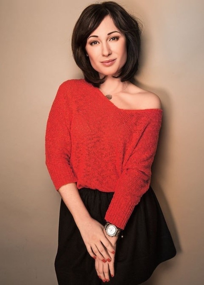 «Слово «брак» к его союзам подходит буквально»: почему 43-летний Гарик Харламов снова женился, а его первая жена Юлия Лещенко до сих пор носит его фамилию