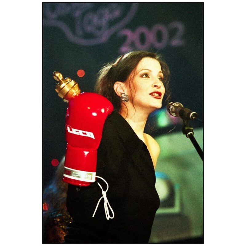 Роковая красавица из «Бандитского Петербурга»: как 56-летняя Евгения Крюкова пережила «векторный» брак, трагедию любимого и дважды обрела счастье