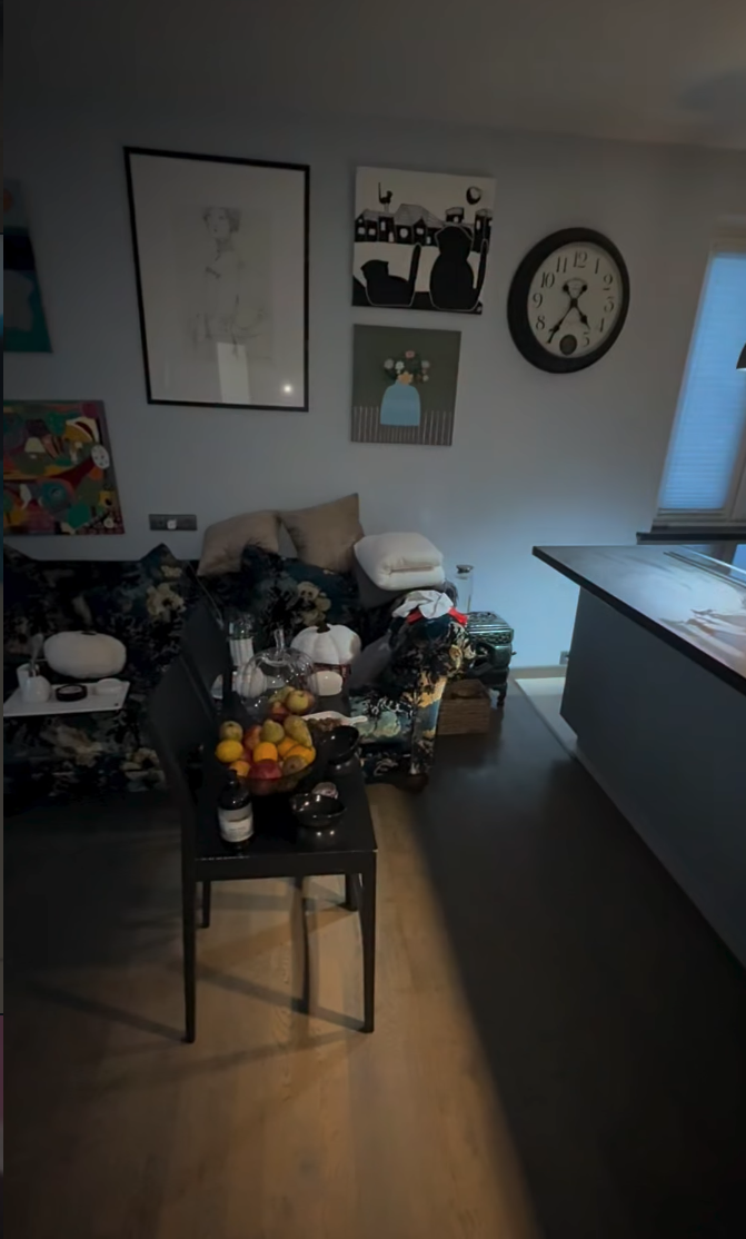 «Не приму помощи от бывших»: как 50-летняя Ирина Розанова обустроила уютное гнездышко без мужской поддержки