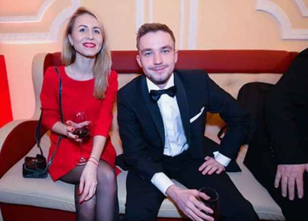 Александр Петров и Дарья Емельянова.