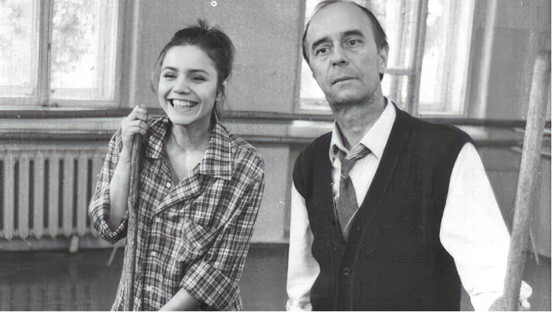 Юная Марина Зудина в студенческие годы, рядом с Олегом Борисовым.