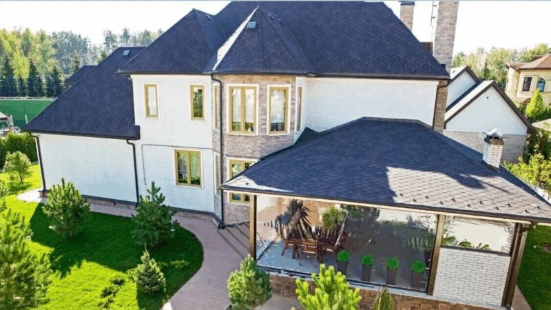 Детский звонок : как шалость 3-летней дочери подарила Алексею Чумакову и Юлии Ковальчук дом мечты