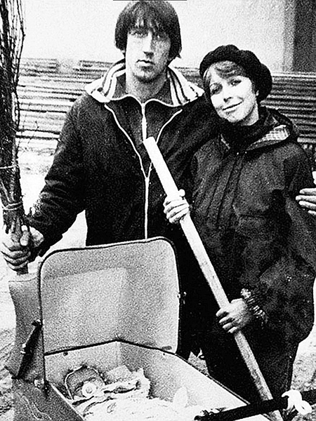 Вторая супруга Марина стойко выносила разлуку с мужем, уезжавшим на гастроли