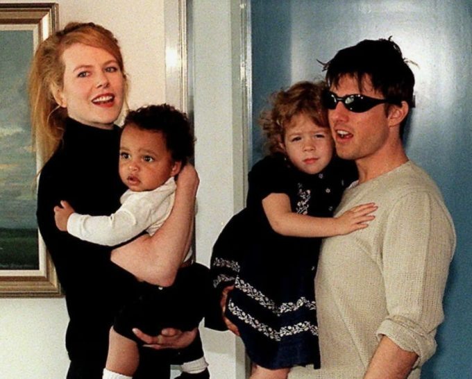 Николь Кидман и Том Круз с детьми: семейная идиллия, разрушенная разводом.