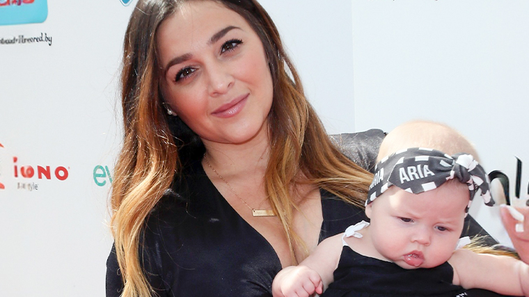 «Трезвость подарила мне все»: как сложилась судьба 42-летней звезды «Кудряшки Сью», победившей наркозависимость