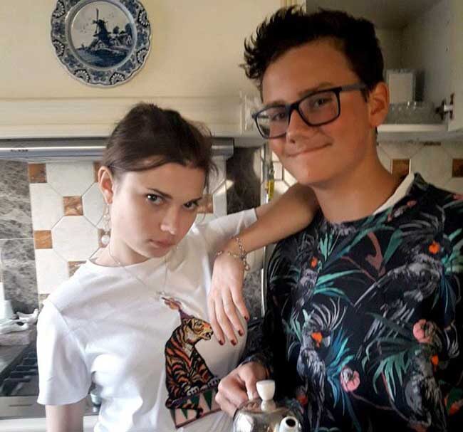 Дети Марии Голубкиной и Николая Фоменко — Анастасия и Иван.