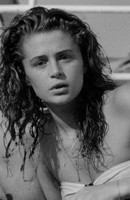 «Из имущества у меня только воздух»: как 58-летняя Оксана Фандера покинула мужа и детей, уехав в Грузию с одной собакой