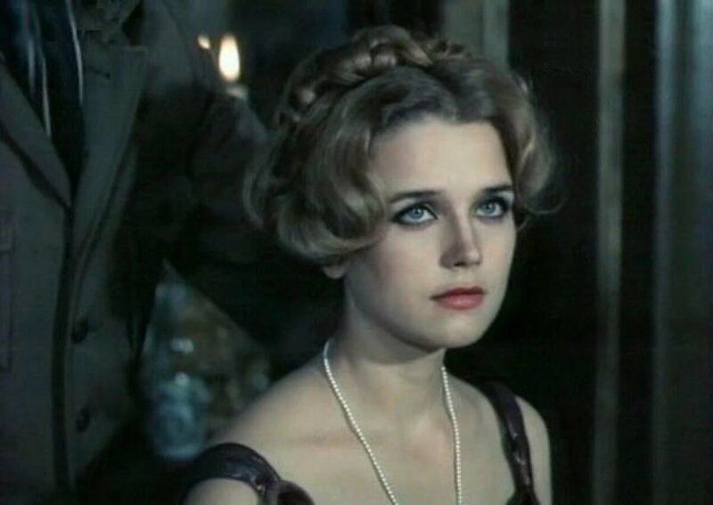 Ирина Алферова в роли Даши Булавиной.