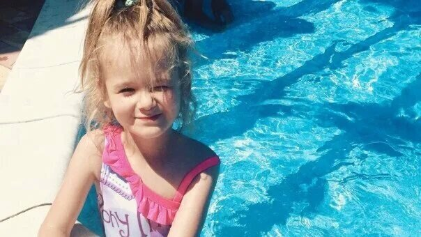 Детский звонок : как шалость 3-летней дочери подарила Алексею Чумакову и Юлии Ковальчук дом мечты