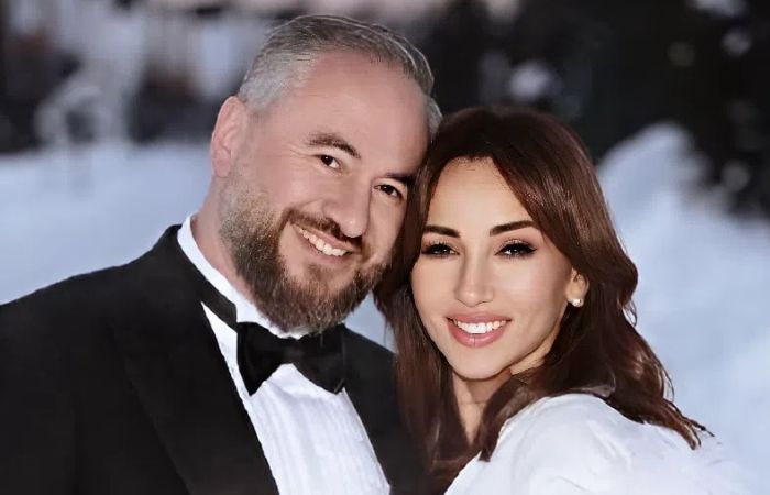 «Профурсетка и пафосная звезда»: как Анфиса Чехова в 48 лет впервые вышла замуж и увела жениха к психологу