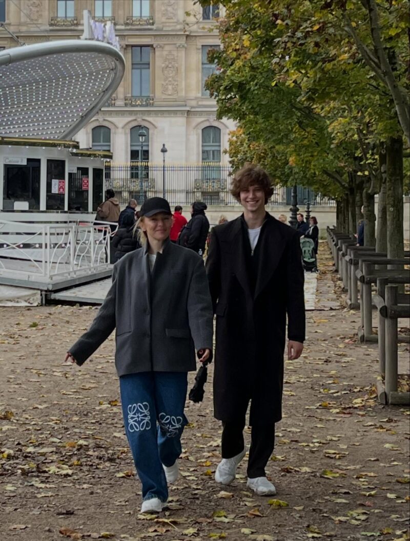 Константин Меладзе с матерью.