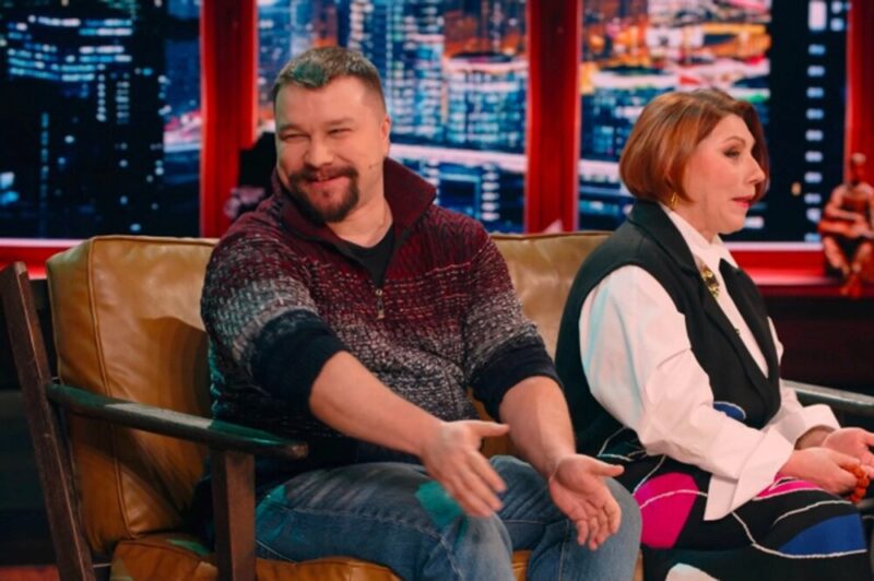 Роза Сябитова с сыном: крепкая семейная связь.