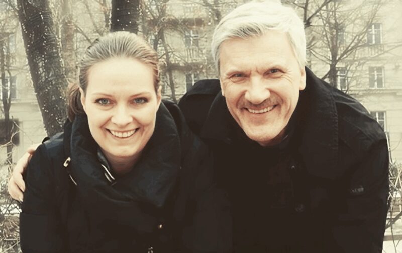 Ольга Копосова с коллегой по съёмочной площадке.