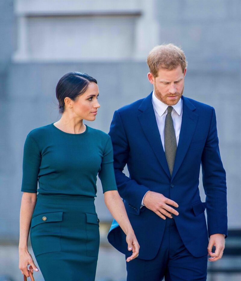 Королевский райдер Меган: Гарри в отчаянии!