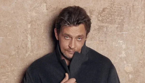 От «позорища» до 7 минут без пульса: как звезды, от 38 до 70 лет, боролись с алкоголем и чем закончилась их драма