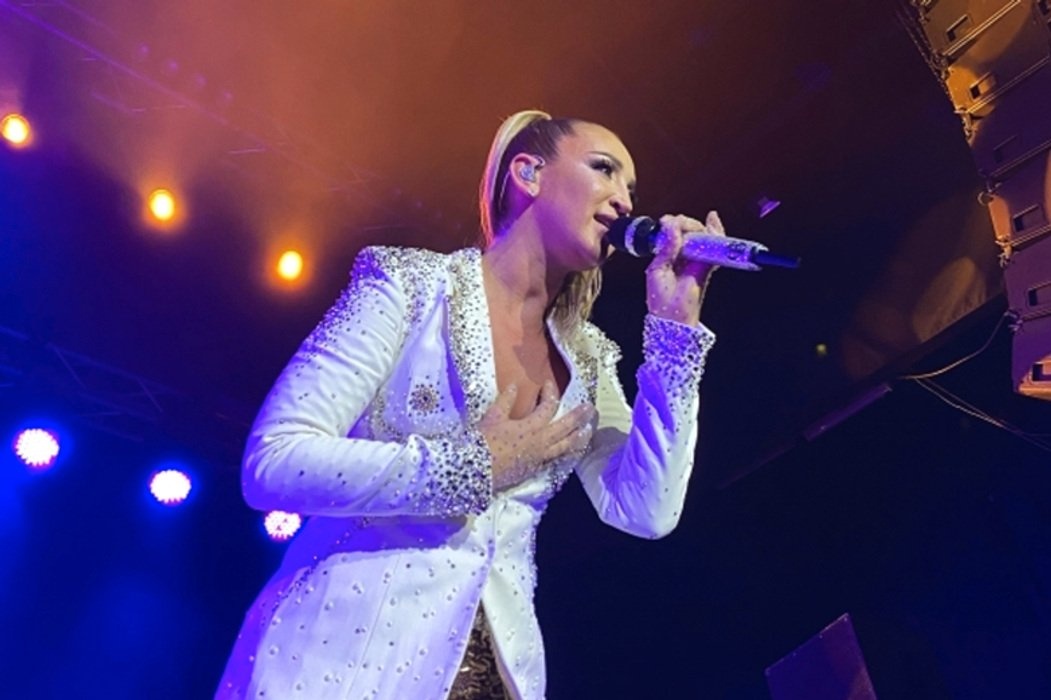 «Это все ужасно!»: Ольга Бузова отменила поездку в Катар