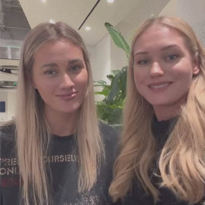 «Они же одинаковые!»: Кристина Асмус поразила сеть сходством с блогинг-двойником