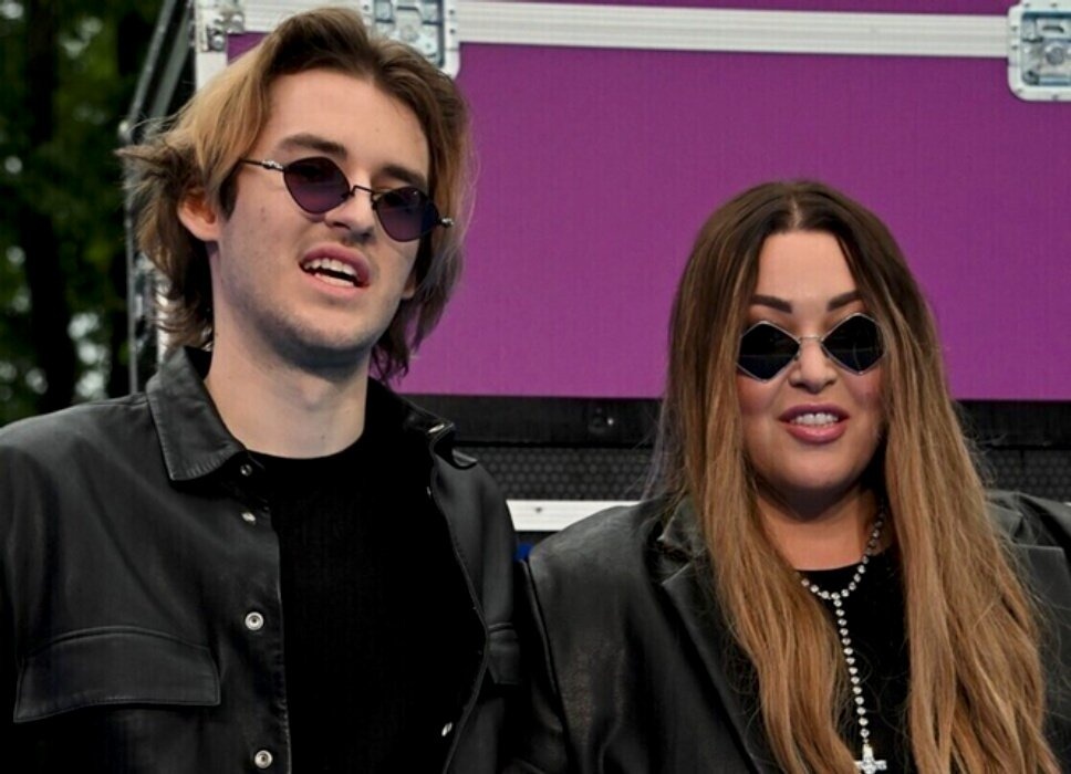 «Люблю 20 лет и 9 месяцев!»: Ирина Дубцова поздравила сына с юбилеем