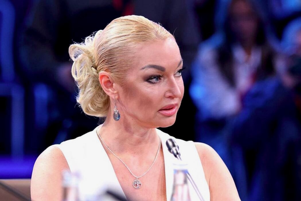 «Всегда боялись»: Волочкова объяснила отмену выступлений Захаровой в Риме