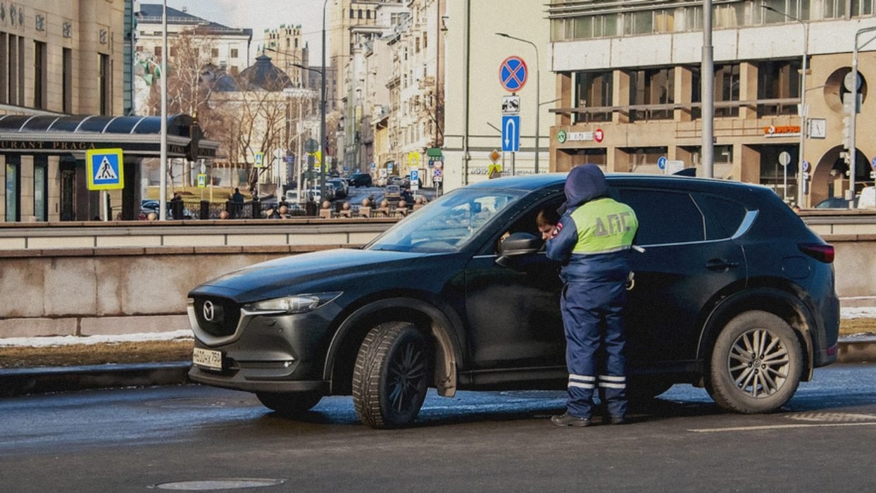 ГИБДД объявила о тотальных проверках водителей в выходные 21-22 марта