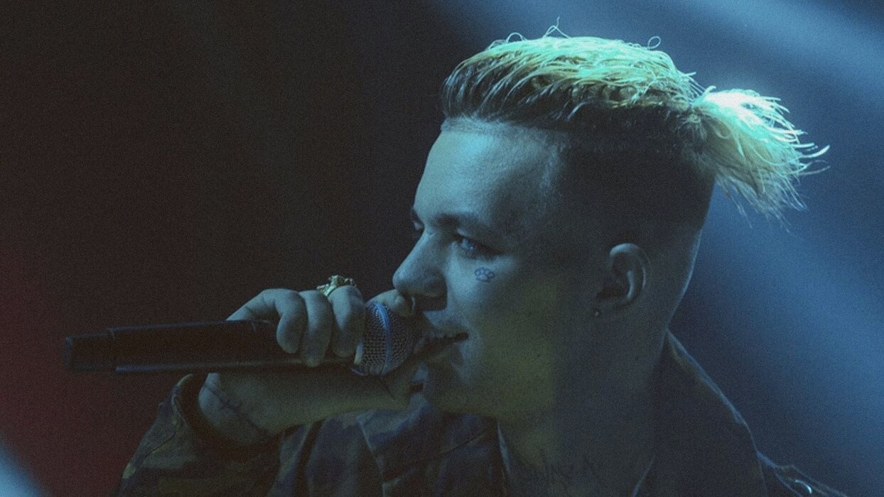 Элджей впервые признался в чувствах к Anikv на сцене после пятилетнего перерыва